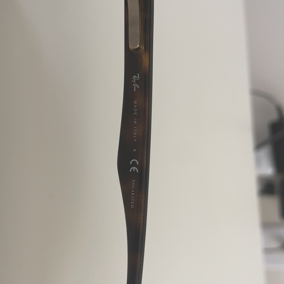 Authentic polarized Ray-Bans - Picture 3 of 4